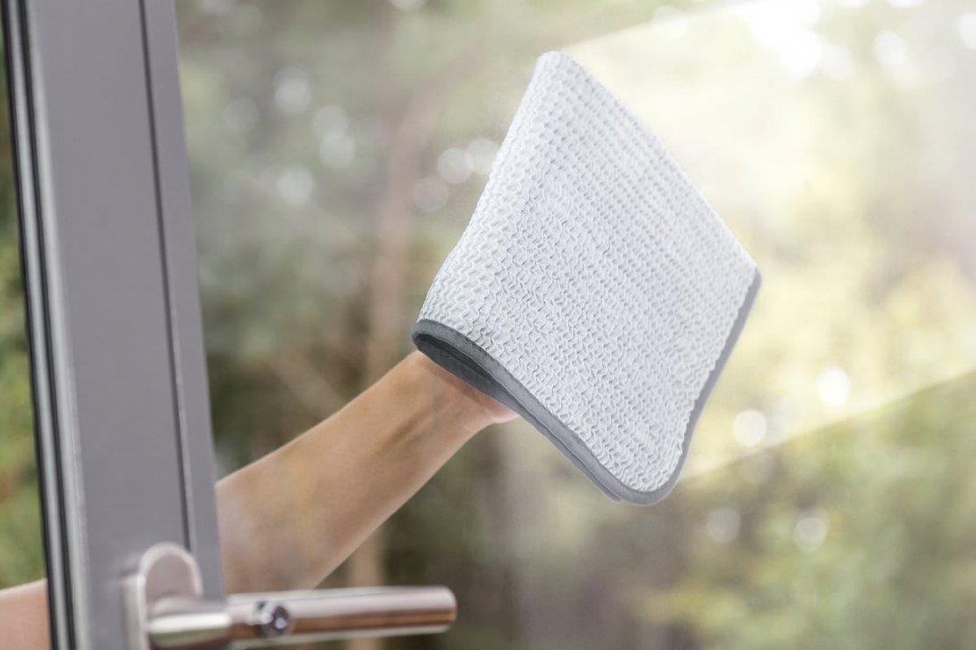 Tuch to go mit Wellenoberfläche 38 x 38cm silbergrau