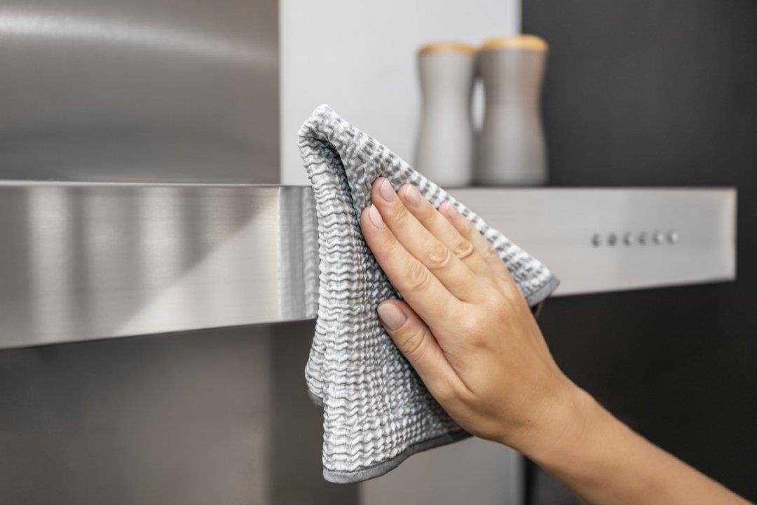 Tuch to go mit Wellenoberfläche 38 x 38cm silbergrau